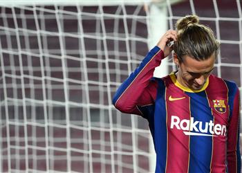 تقارير برشلونة رفض ثلاثي أتلتيكو مدريد وتمسك ببقاء جريزمان