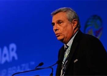 مصطفى مراد فهمي نجلي حارب السرطان وفساد الكاف في آن واحد