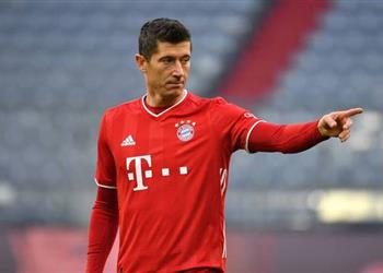 ليفاندوفسكي يلمح لإمكانية الرحيل عن بايرن ميونخ