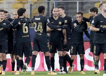 فيديو برايثوايت يقود برشلونة للفوز على كييف واللحاق بركب المتأهلين لثمن نهائي دوري الأبطال