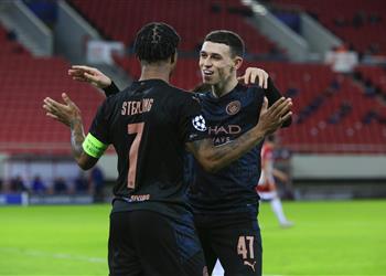 فيديو في غياب كوكا مانشستر سيتي يتخطى أولمبياكوس ويتأهل لدور الـ16 من دوري الأبطال