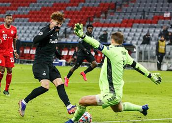 نوير لدي ثقة في الوقت الحالي بفضل الدفاع الرائع لـ بايرن ميونخ