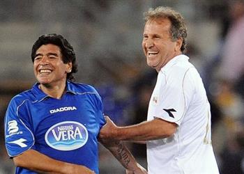 زيكو مارادونا أعظم لاعبي جيلي ومن أفضل 5 في التاريخ