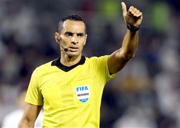 حكم مباراة الأهلي والزمالك مصطفى غربال وش السعد على القطبين في إفريقيا