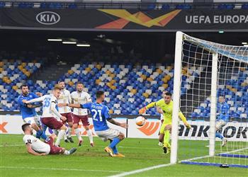 فيديو نابولي يودع مارادونا بفوز ثمين أمام ريجيكا ويعتلي صدارة مجموعته بالدوري الأوروبي