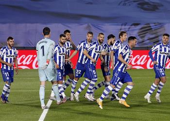 الهزيمة الثالثة بالليجا فيديو ريال مدريد يسقط على ميدانه أمام ألافيس في ليلة إصابة هازارد