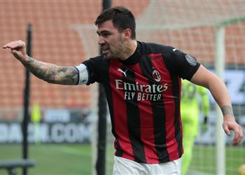 بالفيديو ميلان يعزز صدارته لـ الدوري الإيطالي بثنائية أمام فيورنتينا في غياب إبراهيموفيتش