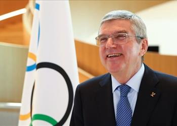 رسمي ا توماس باخ رئيس ا للجنة الأولمبية الدولية لفترة جديدة