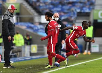 أسطورة ليفربول غضب محمد صلاح طبيعي وكلوب أراد حمايته