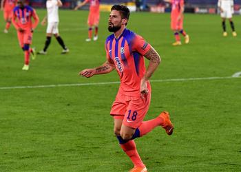 5 أرقام تاريخية لـ جيرو بعد تسجيله سوبر هاتريك أمام إشبيلية في دوري أبطال أوروبا