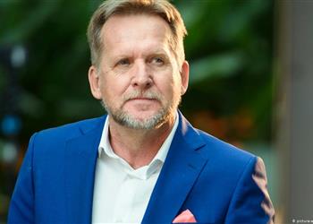 شوستر كومان ناجح مع برشلونة وديمبلي يصنع الفارق