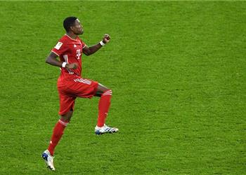 تقارير ناد إنجليزي يبدأ مفاوضات ضم ألابا أمام أنظار يوفنتوس وريال مدريد