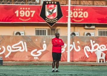 مستشهد ا بـ باتشيكو وكارتيرون موسيماني يوجه نصيحة لمدربي جنوب إفريقيا بعد نجاحه مع الأهلي