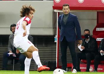 بمشاركة عمرو وردة أولمبياكوس يقلب الطاولة على فولوس برباعية في الدوري اليوناني