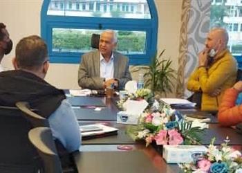 رسمي ا فرج عامر يعلن تعاقد سموحة مع علي غزال