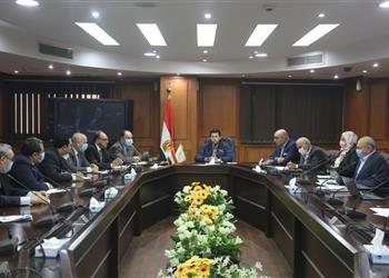 وزير الرياضة يجتمع مع اللجنة العليا المنظمة لمونديال اليد 2021