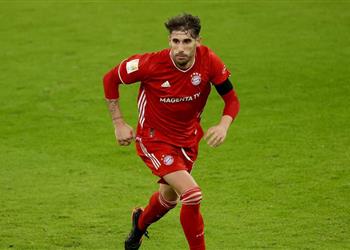 بايرن ميونخ يعلن إصابة خافي مارتينيز واحتمالية غيابه حتى نهاية العام