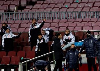 ديبالا يسخر من كومان أثناء فوز يوفنتوس على برشلونة