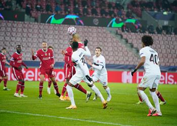 فيديو شولز يسجل هدف ميتلاند الأول أمام ليفربول في دوري أبطال أوروبا