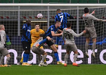 فيديو إنتر ميلان يودع دوري أبطال أوروبا وشاختار يتأهل لدور الـ32 بالدوري الأوروبي