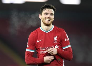 ليس بينهم محمد صلاح هندرسون يختار أسرع اللاعبين في تشكيل ليفربول