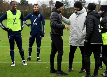 راؤول خيمينيز يزور ولفرهامبتون ونونو سانتو لا نعرف موعد عودته