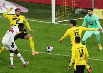فيديو بوروسيا دورتموند يسقط على أرضه بخماسية أمام شتوتجارت