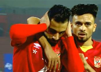 فيديو مشادة بين عمرو السولية ومحمد شريف في مباراة الأهلي والمقاصة