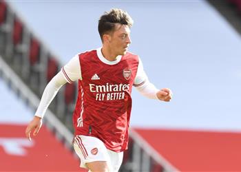 آرسنال عن موقف أرتيتا من أوزيل نشعر بالراحة