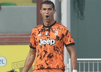 رونالدو أفضل مشاهدة الألعاب القتالية عن كرة القدم لا أريد أن أكون بطيئ ا