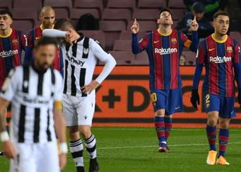 مدرب ليفانتي يتعجب لاعبو برشلونة لا يتحدثون مع بعضهم