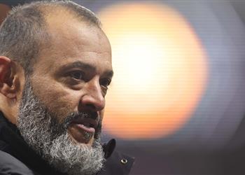 مدرب ولفرهامبتون بعد الفوز القاتل على تشيلسي كرة القدم حتى اللحظة الأخيرة