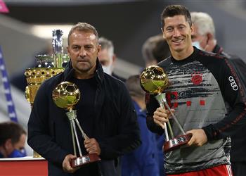 فليك لا أهتم بالجوائز الفردية وليفاندوفسكي الأحق بـ ذا بيست