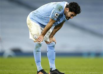 جوندوجان بعد التعادل مع وست بروميتش لسنا آلات وجميع الفرق الكبرى تعاني