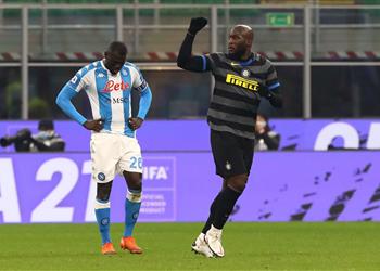 فيديو إنتر يشعل صراع صدارة الكالتشيو بفوزه على نابولي وميلان يتعادل مع جنوى بثنائية