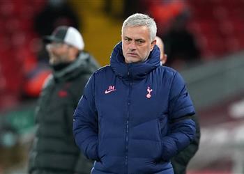 زوجة لاعب ليفربول تسخر من تصريحات مورينيو بعد خسارة توتنهام