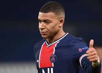 هل يفكر بايرن ميونخ في ضم مبابي رومينيجه يرد