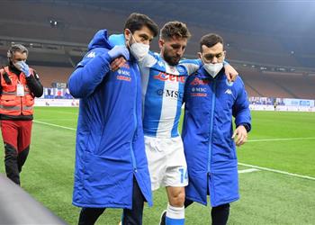 نابولي يعلن مدة غياب ميرتنز بعد إصابته أمام إنتر ميلان
