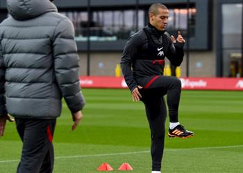 ألكانتارا يلمح لاقتراب شفائه من الإصابة والعودة إلى ليفربول