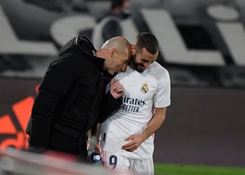 زيدان أشعر بالحزن بسبب هازارد وكنت أتمنى اللعب مع بنزيما