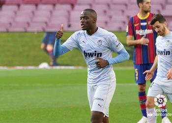 فيديو مختار دياكابي يسجل هدف فالنسيا الأول أمام برشلونة