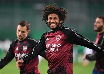 تقارير محمد النني يثير إزعاج لويز في مباراة آرسنال وإيفرتون