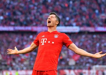 رومينيجه يتغنى بـ ليفاندوفسكي صاحب أخلاقيات عالية ويمكنه تحطيم جميع الأرقام