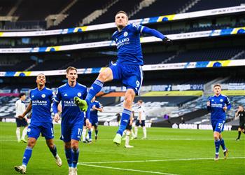 فيديو ليستر سيتي يهزم توتنهام ويقفز لوصافة الدوري الإنجليزي