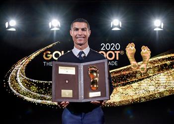 رونالدو عن تتويجه بجائزة القدم الذهبية آثار قدمي ستكون قريبة من العظماء