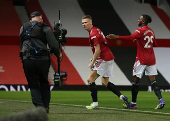 سولشاير عن ماكتومناي بعد هدفيه أمام ليدز وحش جسدي ا واعتاد على الهجوم