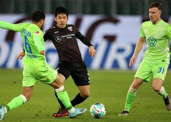 أمام أنظار عمر مرموش فولفسبورج يتخطى شتوتجارت في الدوري الألماني