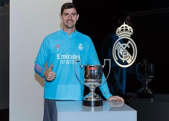 رسمي ا كورتوا يفوز بجائزة زامورا في الدوري الإسباني