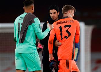 أرتيتا يدعم حارس آرسنال بعد خطئه في هدف محرز ويؤكد لدينا مقاتلون