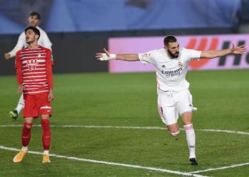 فيديو كاسيميرو وبنزيما يقودان ريال مدريد ل خطف فوز ا صعب ا أمام غرناطة